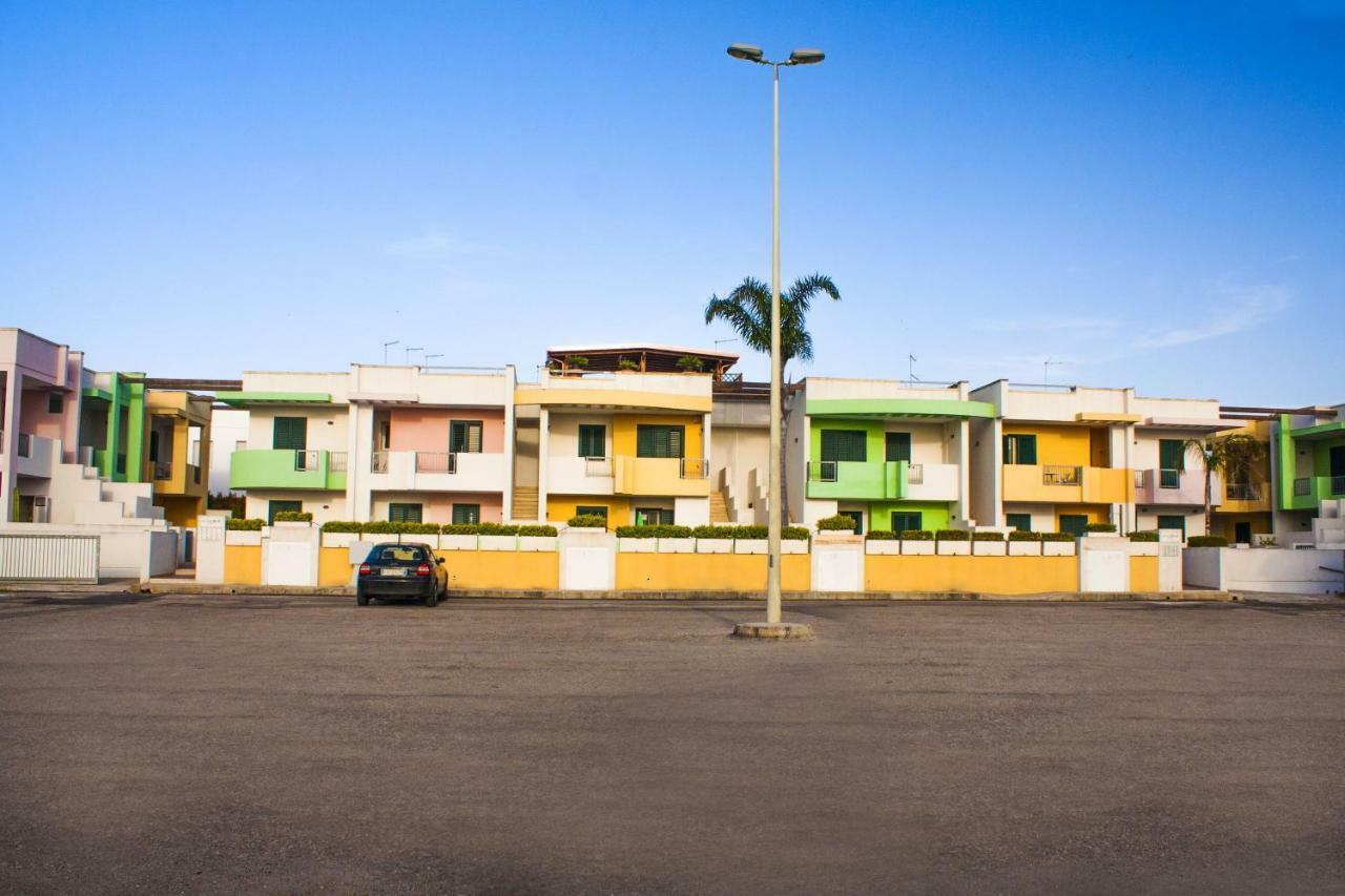 Con Piscina E Garage A 300 M Da Spiaggia E Centro توري ديل أورسو المظهر الخارجي الصورة
